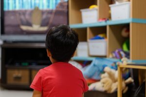 Read more about the article 여름방학 스트레스 줄이는 부모 대화 습관｜아이 행동 바꾸는 말투