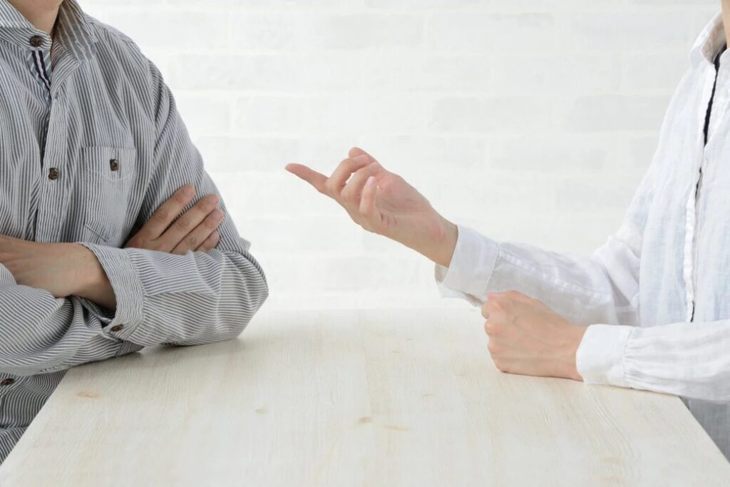 상속 분쟁으로 피 터지게 싸우는 집안의 소름 돋는 공통점 7가지