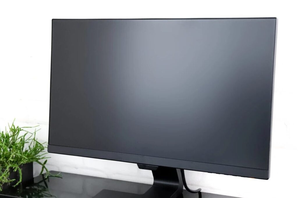 노트북과 스마트폰 같은 액정 화면