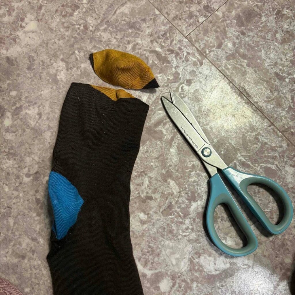 5분 만에 아이 양말을 도넛으로 만들기