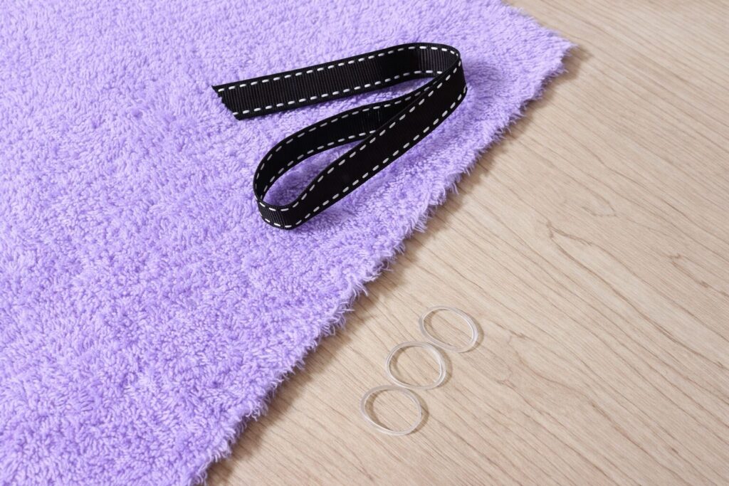 핸드타월을 테디베어 모양으로 접는 방법