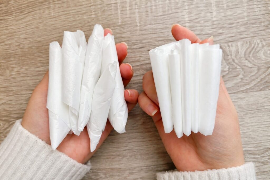 손바닥 안에 들어오는 네모난 사각형이 완성된다.