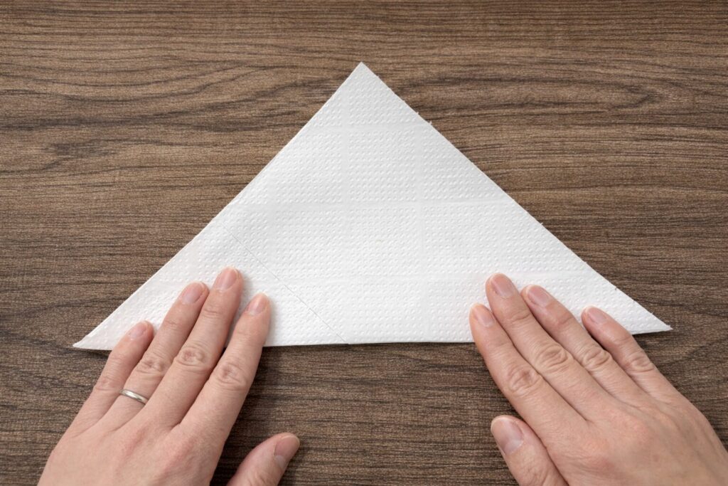 키친타월 활용법 : 물기 제거할 때마다 체를 꺼내기 귀찮다면