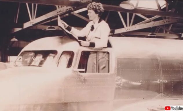 구글 어스가 포착한 이물질