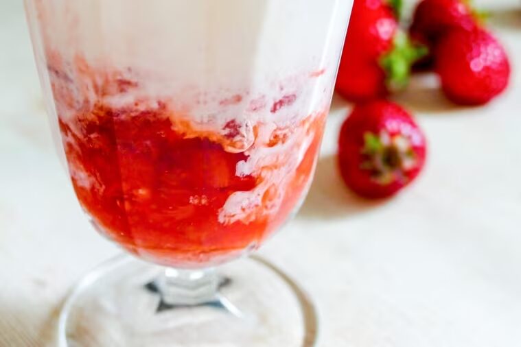 얼음 순서로 넣는다