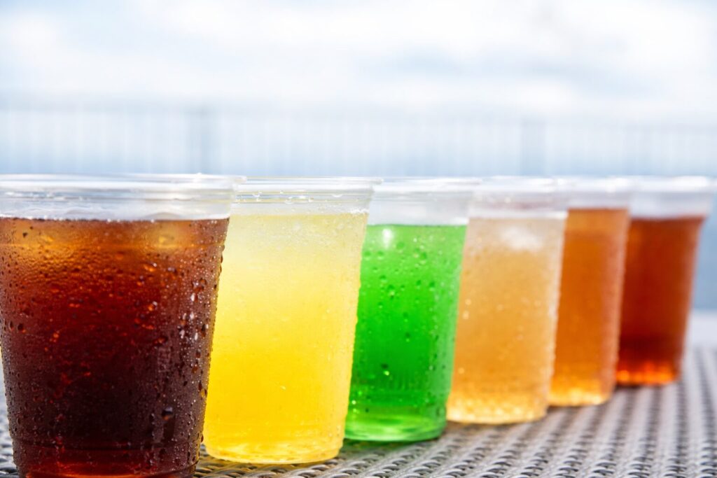 2. 액상과당이 가득한 당류 음료