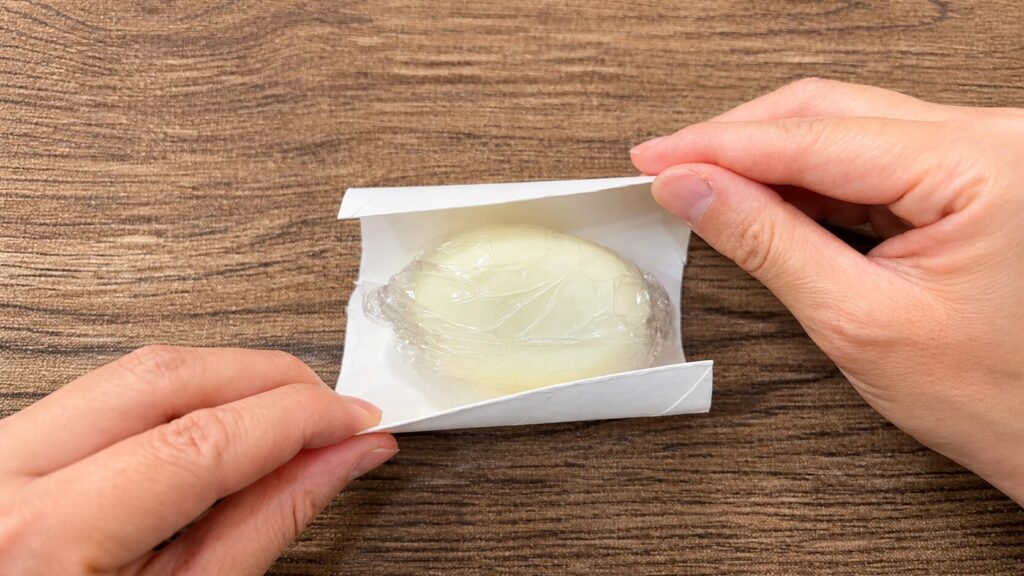 그리고 반으로 잘라보면 안쪽 단면이 하트 모양으로 잡혀 있는 것을 확인할 수 있다.