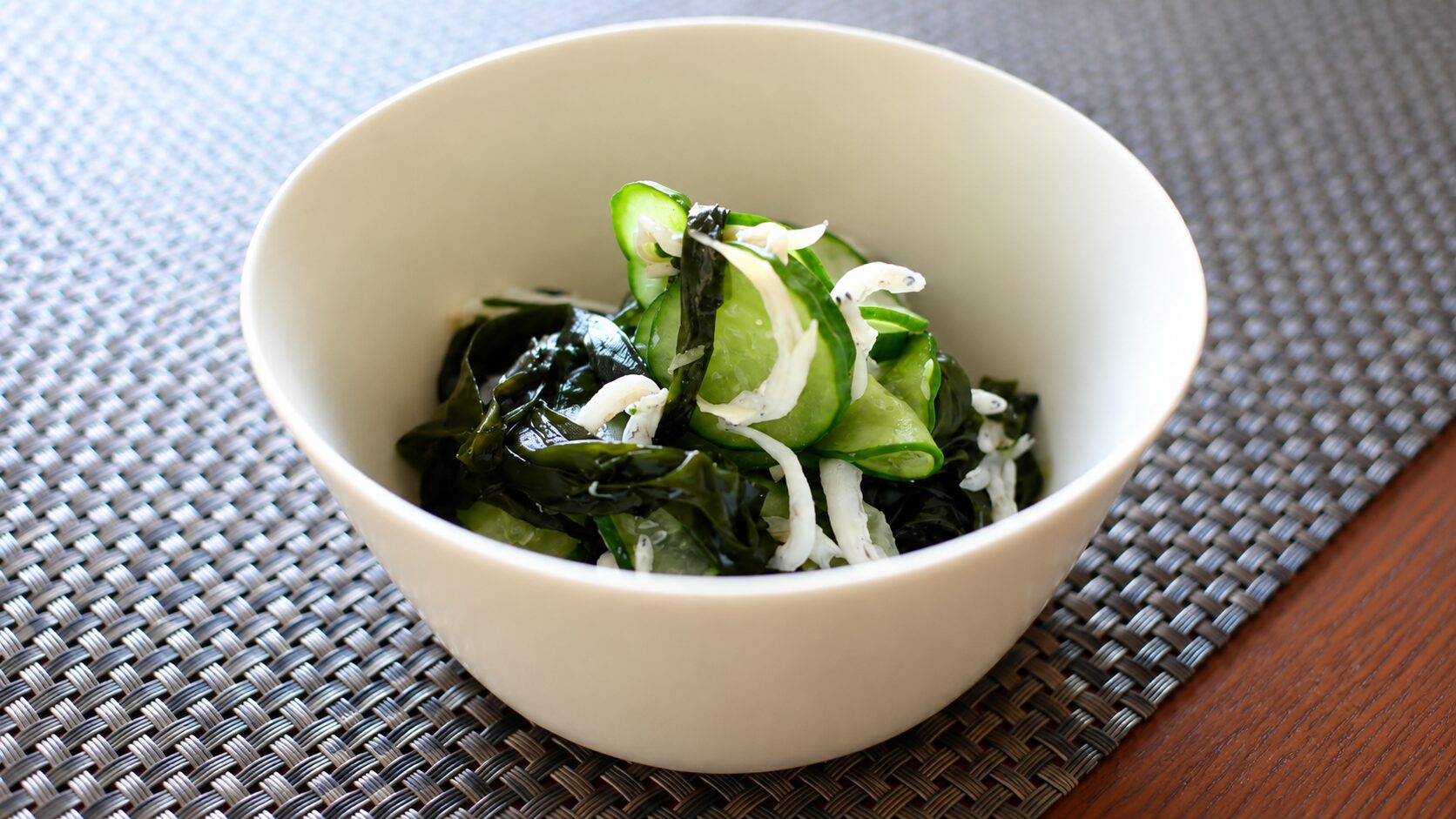 You are currently viewing 오이 미역 초무침 맛있게 만드는 법, 맛이 흐려지지 않는 5가지 요령